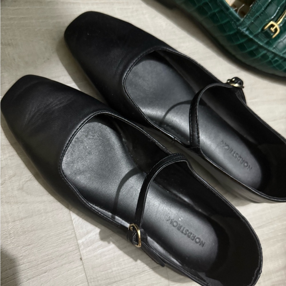Nordstrom Black Square-Toe Mary Jane Flats